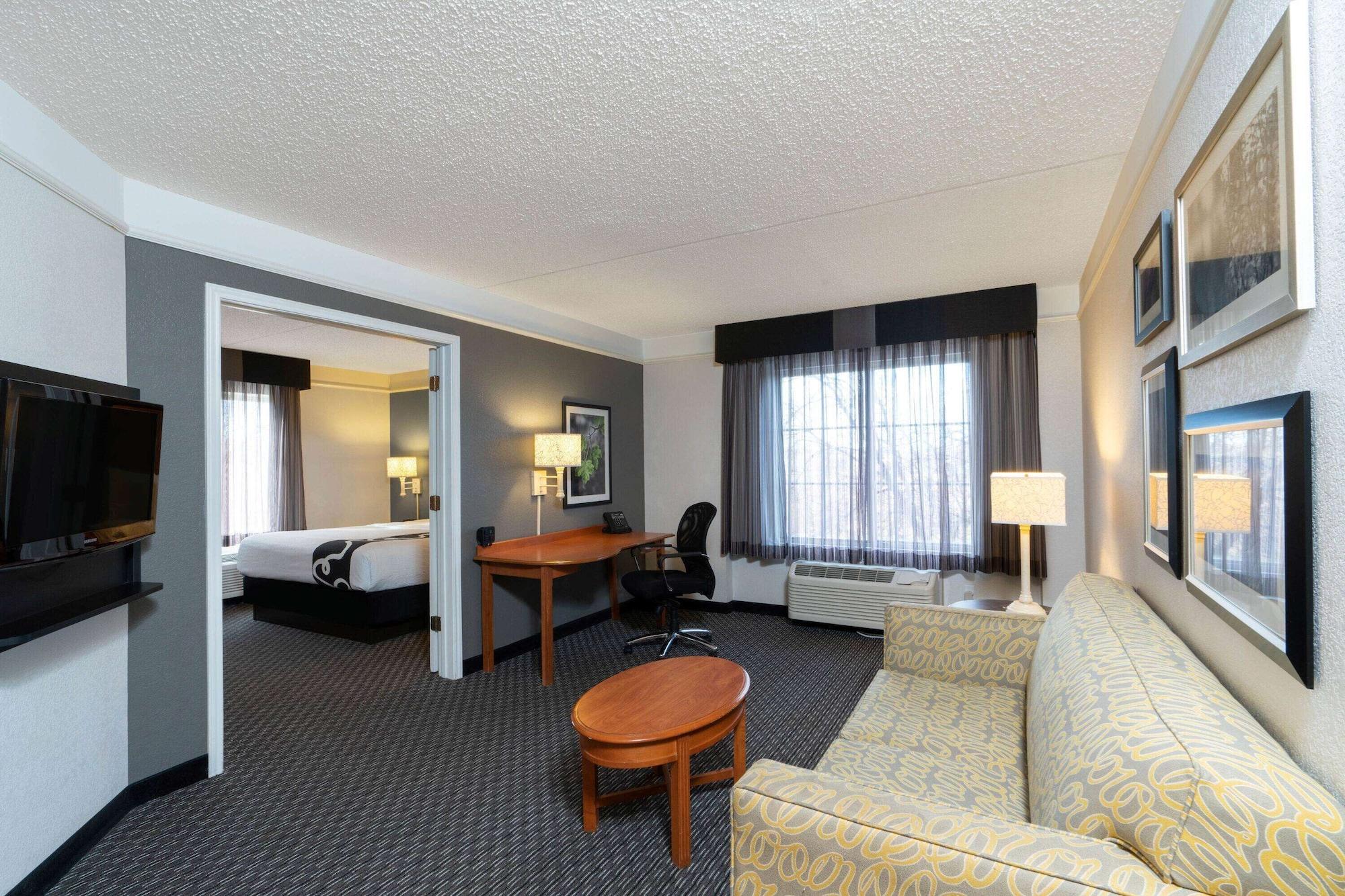 La Quinta By Wyndham Pueblo Hotel Kültér fotó
