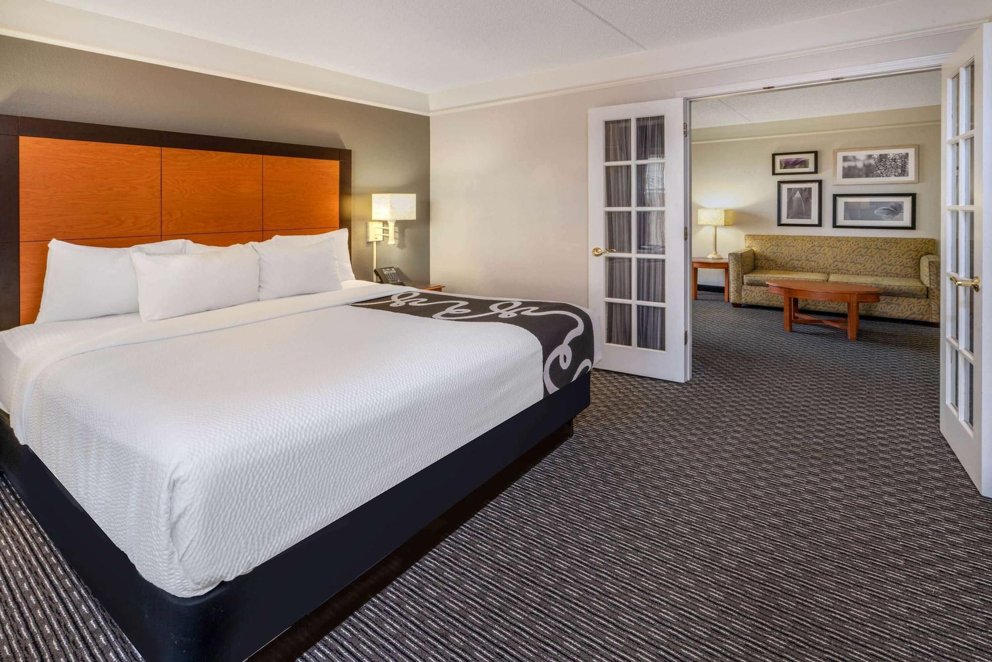 La Quinta By Wyndham Pueblo Hotel Kültér fotó
