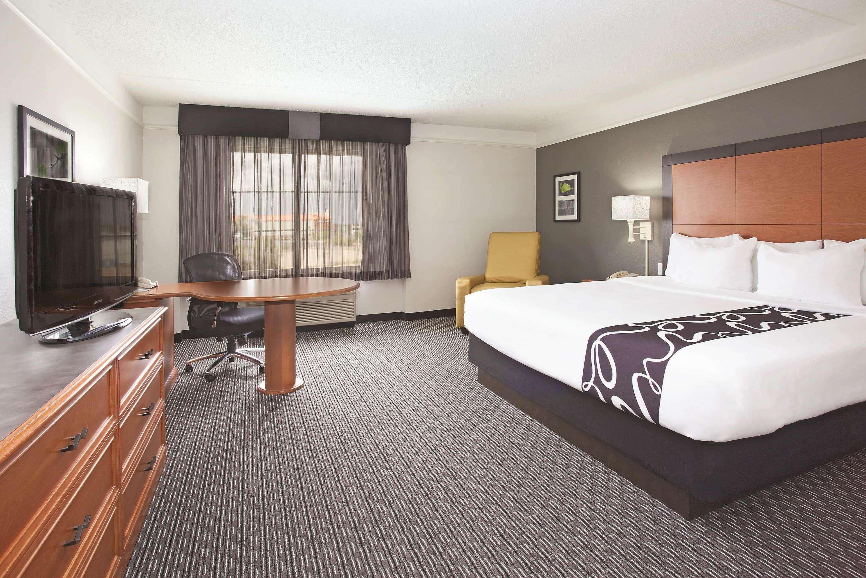 La Quinta By Wyndham Pueblo Hotel Kültér fotó