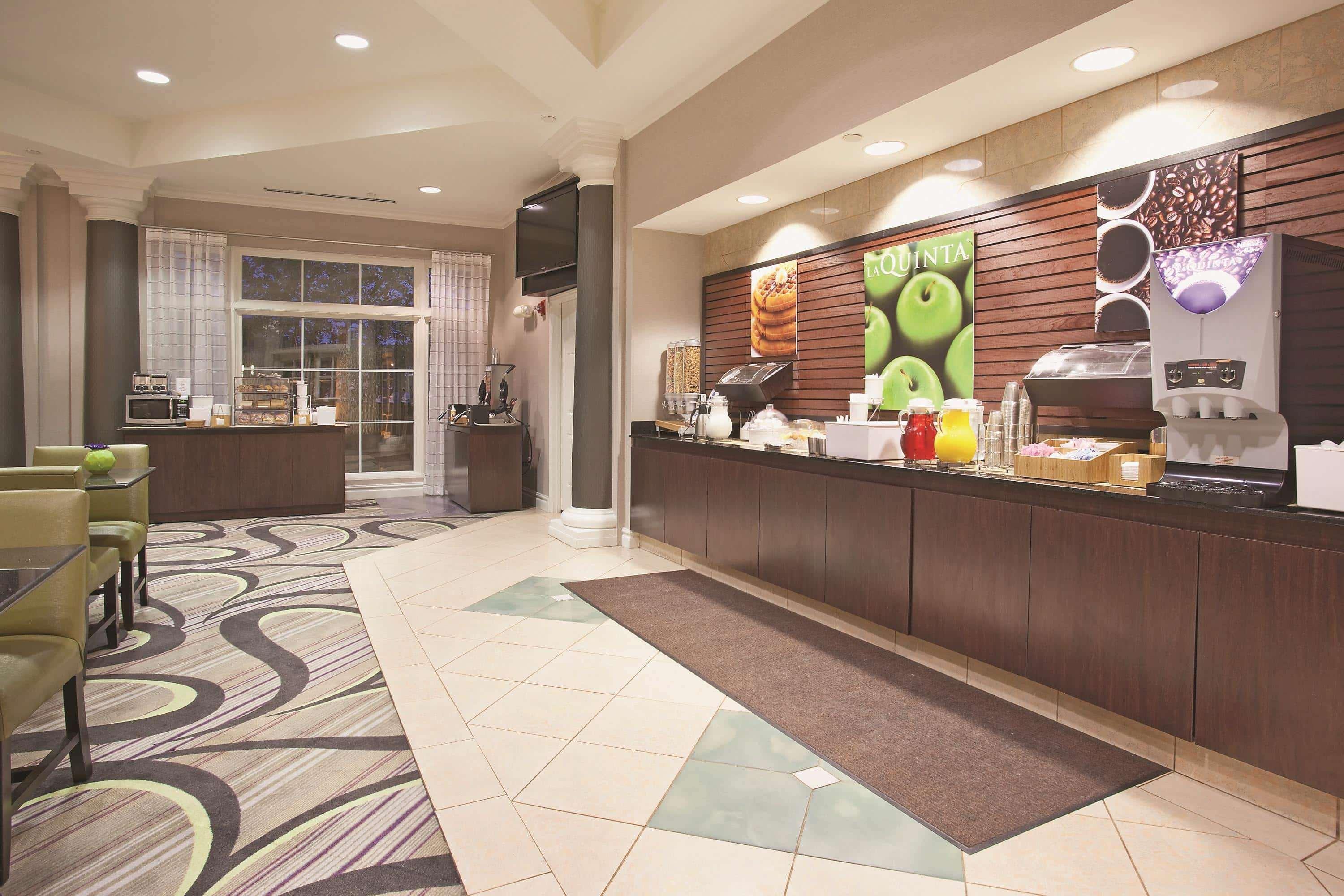 La Quinta By Wyndham Pueblo Hotel Kültér fotó
