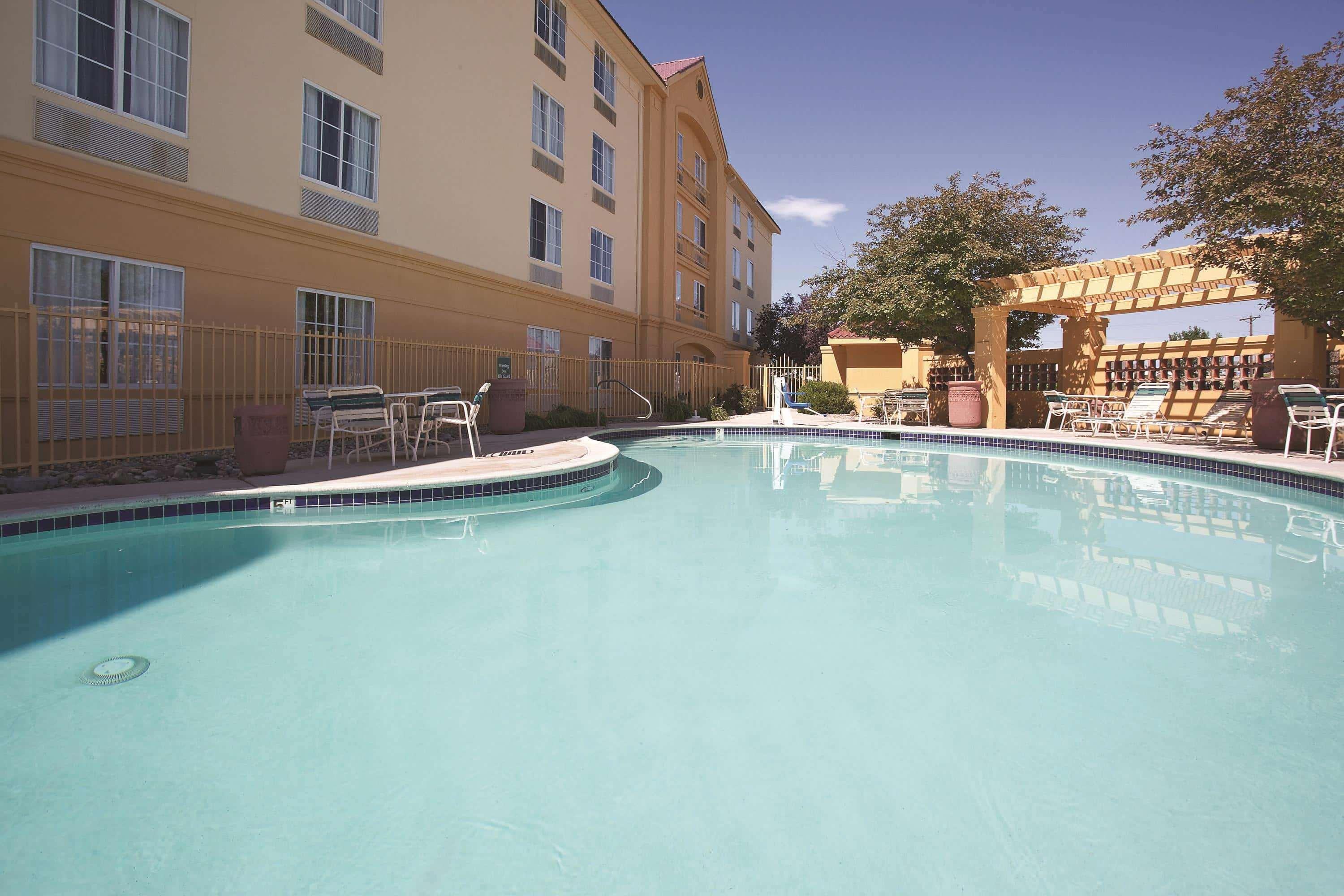 La Quinta By Wyndham Pueblo Hotel Kültér fotó