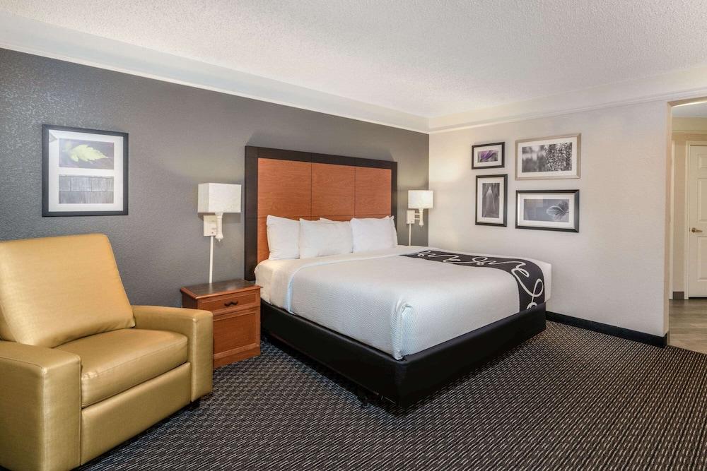 La Quinta By Wyndham Pueblo Hotel Kültér fotó