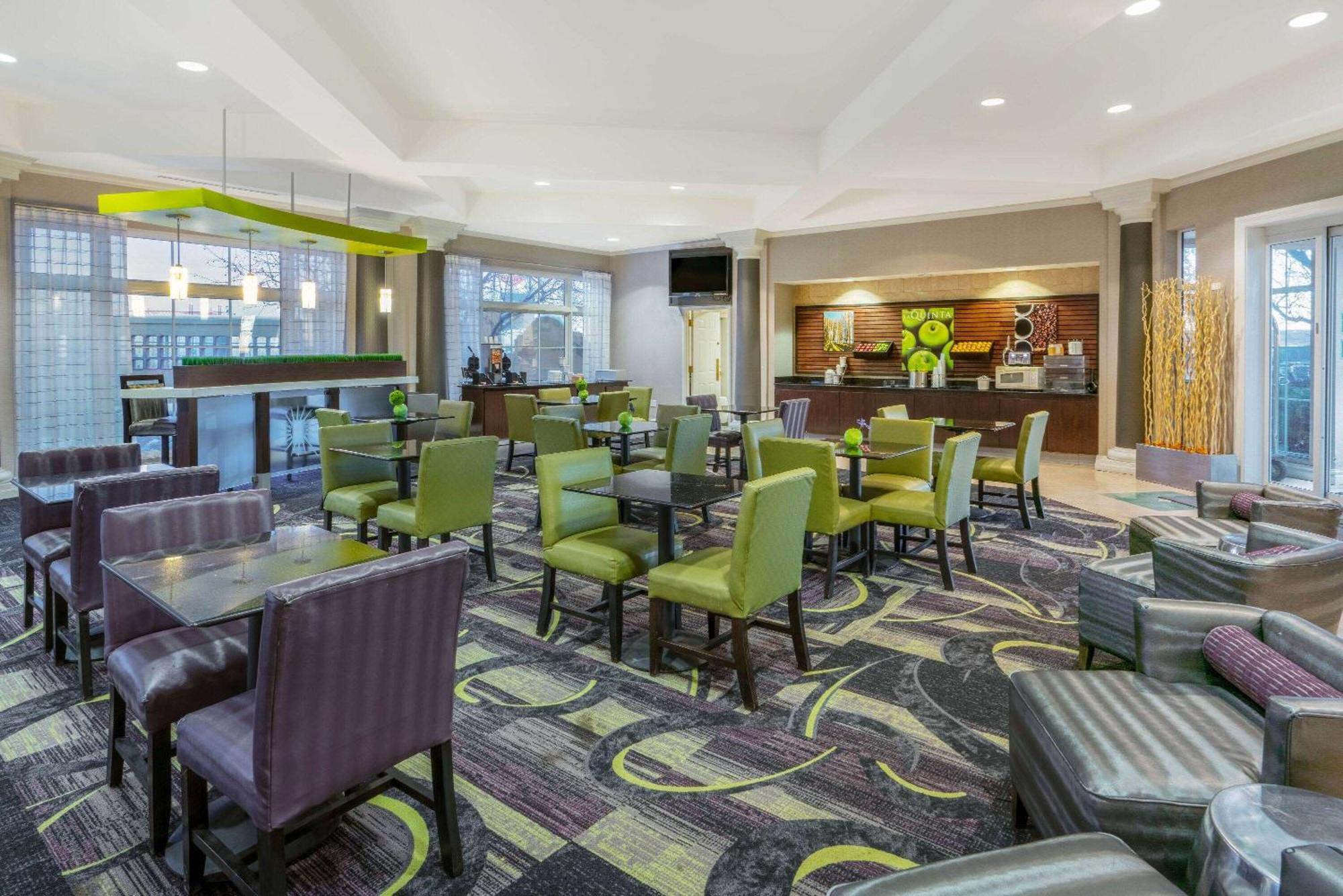 La Quinta By Wyndham Pueblo Hotel Kültér fotó